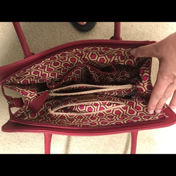 EUC Nine West purse - Picture 2 of 2